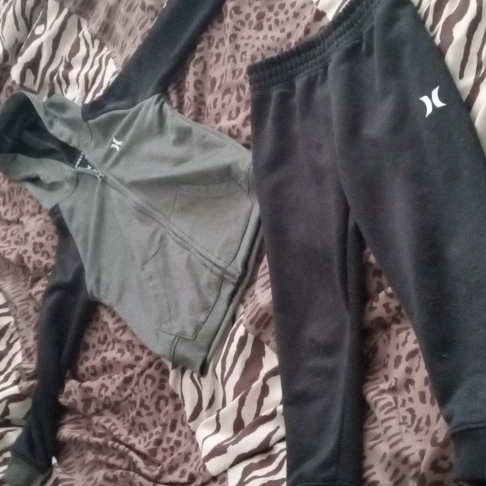 BOYS PANTS&HOODIE SET OLIVE GREEN/BLACK SET SIZE 4T